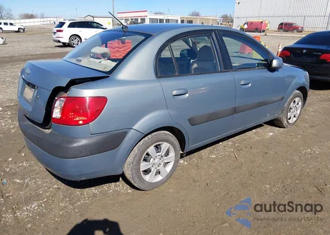 2006 Kia Rio Lx z USA, uszkodzony, nr VIN KNADE123X66072293